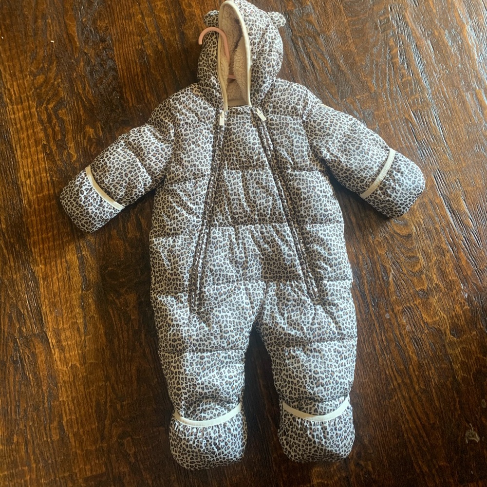 Baby GAP snowsuit 6-12 months